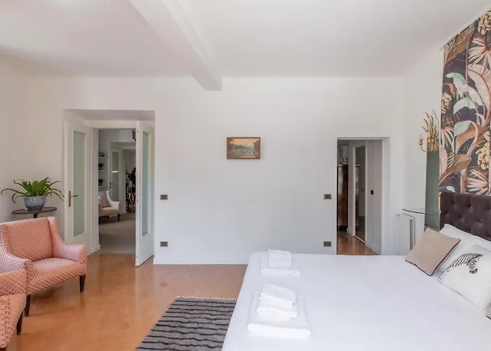 Iflat Modern In The Monti Area *